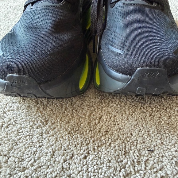 Nike Vomero Premium 'Black Anthracite'  2025 - Picture 10 of 10